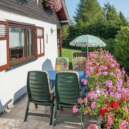 Serene Holiday In Altenfeld With Private Terrace Prázdninový dům *